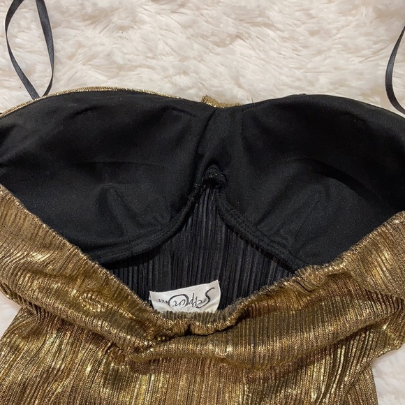 Stunning 🤩 Gold 💛 Dress - Picture 4 of 5